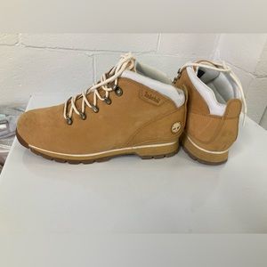COPY - Womens 8.5 timberland boots